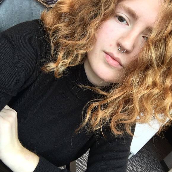 Meet your Posher, Mikaela - Picture 1 of 1